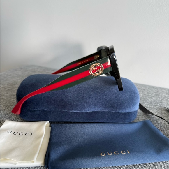 New Gucci Glossy Black Green Red Oversized Sunglasses GG1861S 001 - Picture 7 of 10